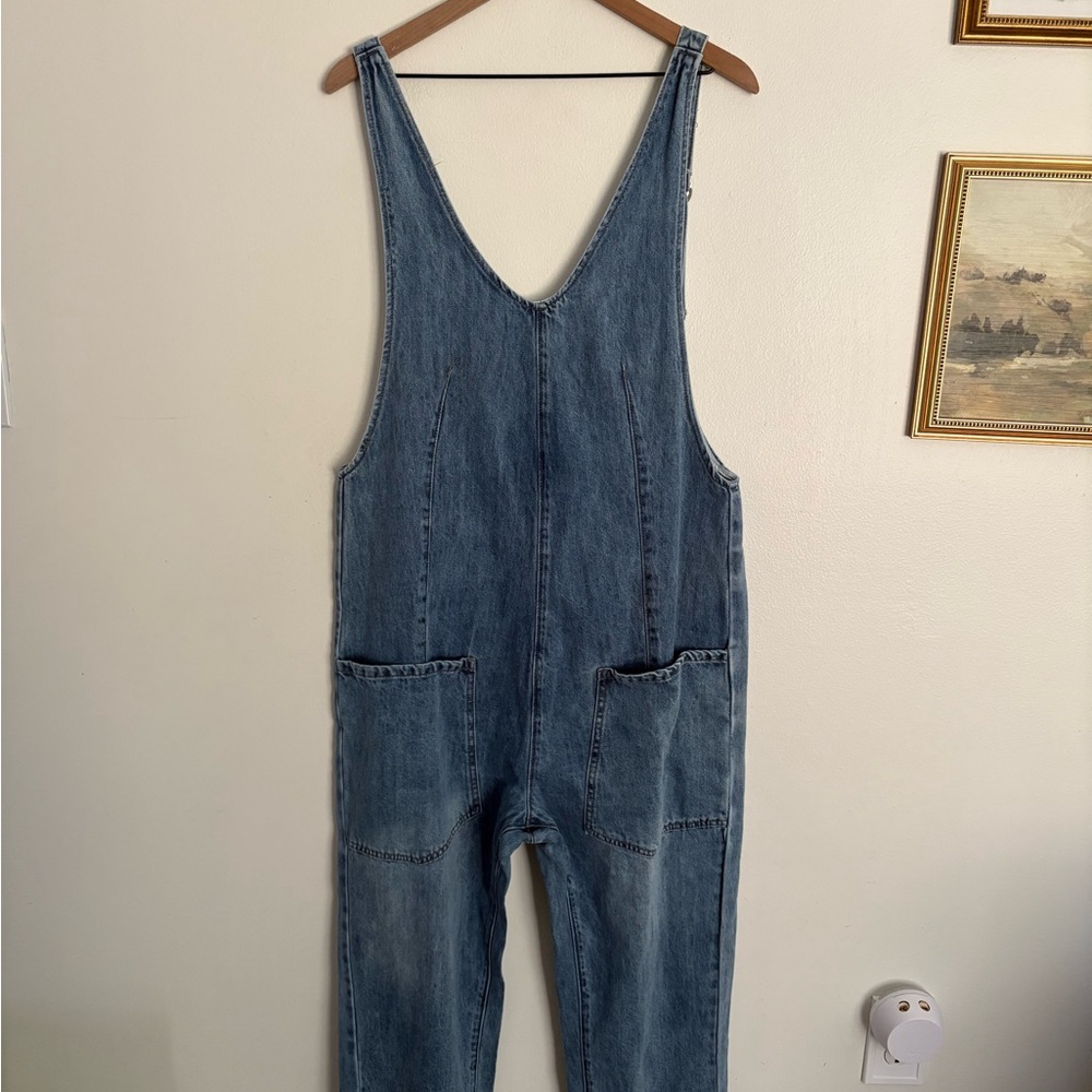 Zenana “High Roller” Denim Overalls Jumpsuit Blue Straight Leg Womens M/L NWT BD - Picture 1 of 8